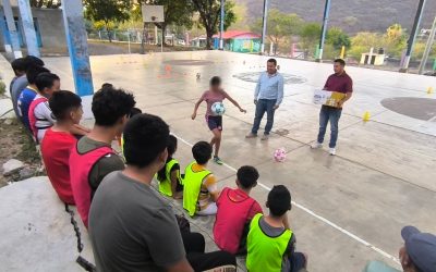 Impulsa Rubén Hernández el deporte y apoyo a la juventud en Jalpan