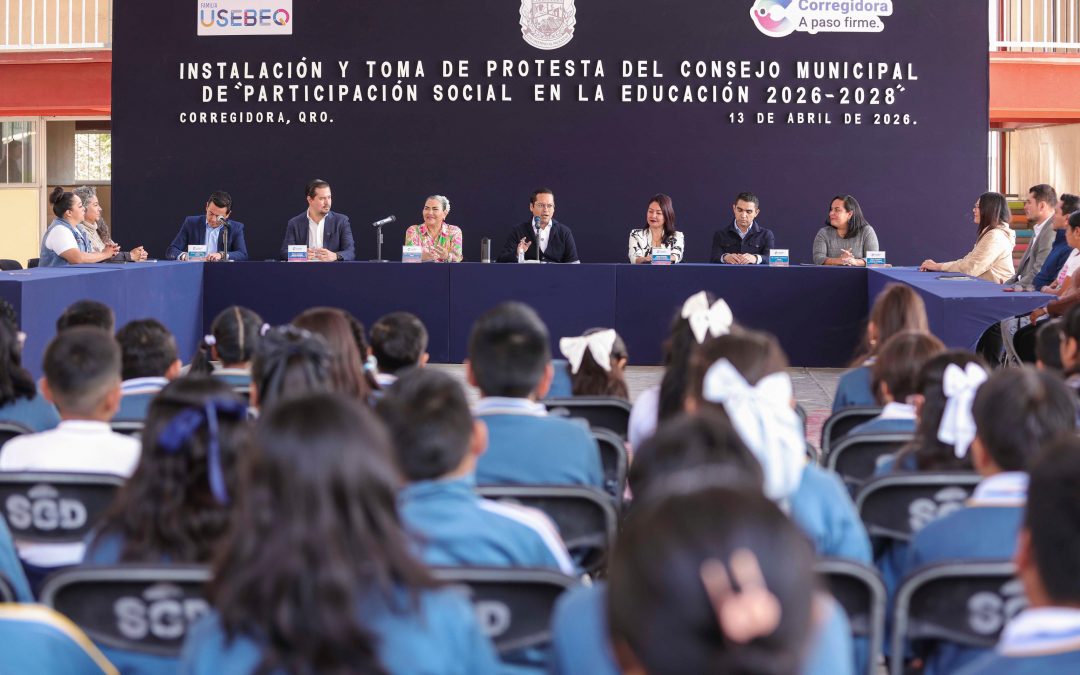 Chepe Guerrero toma protesta a Consejo de Participación Social en la Educación