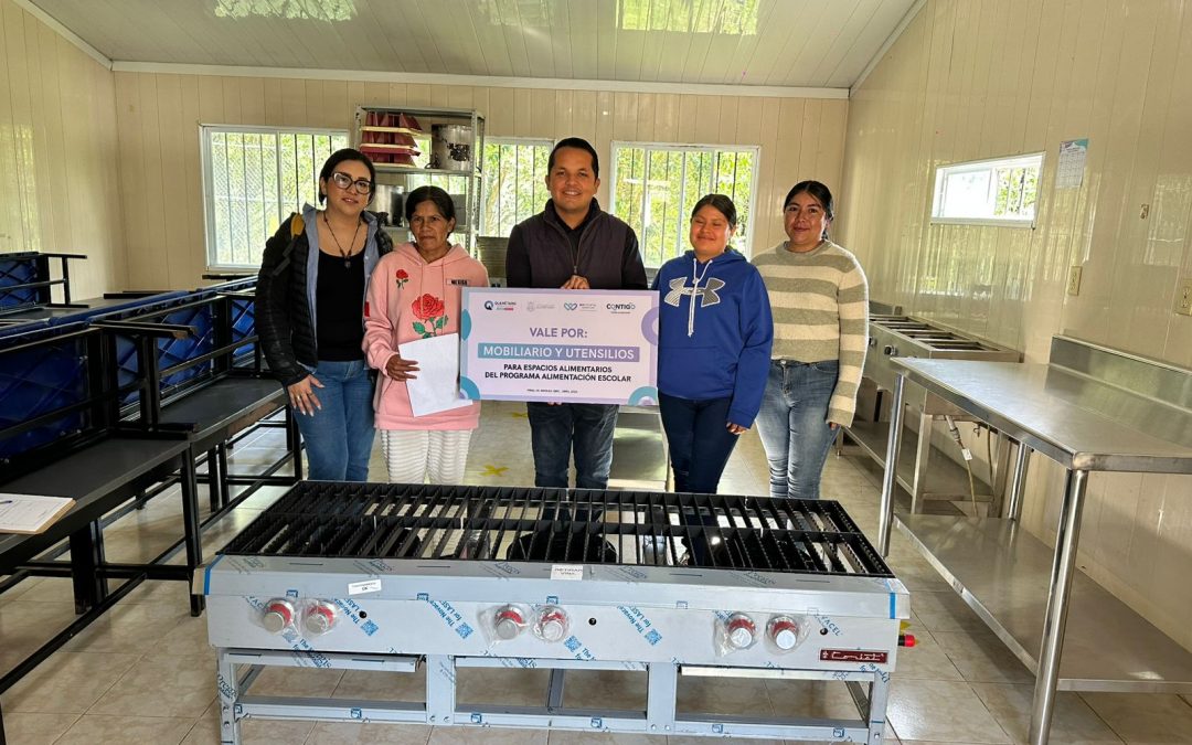 FORTALECEN ESPACIOS ALIMENTARIOS EN PINAL DE AMOLES: DIF ESTATAL Y SMDIF ENTREGA MOBILIARIO EN EL REFUGIO.