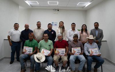 Reconocen en Landa a rescatistas por localizar con vida a ciudadano desaparecido