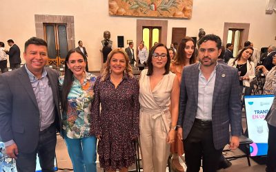 Lupita Ramírez acompaña al Gobernador Mauricio Kuri en la presentación de la estrategia digital «Transparencia en un mismo sitio»