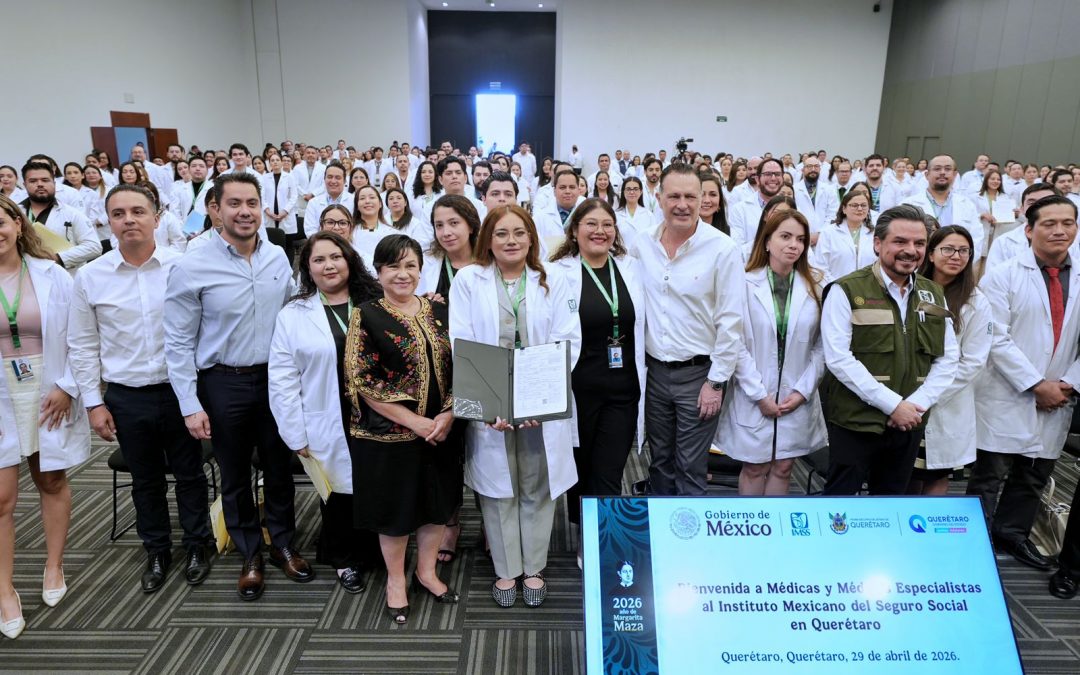 Acompaña Felifer Macías al gobernador a la bienvenida a médicas y médicos especialistas al IMSS en el Estado de Querétaro