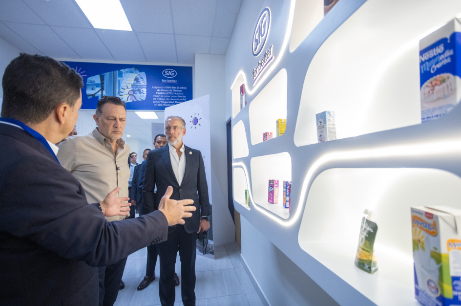 Refuerza SIG presencia en Querétaro con inversión de mil 910 mdp en expansión de su planta