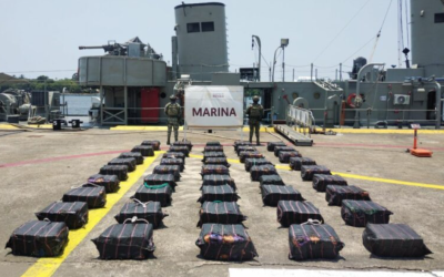 Marina asegura más de 1.6 toneladas de presunta cocaína en una operación marítima frente a costas de Michoacán