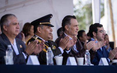 Atestigua gobernador desfile cívico militar conmemorativo por el CCXVI aniversario de la Independencia