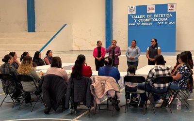 Lupita Ramírez inaugura taller de Estética y Cosmetología para mujeres de Pinal de Amoles